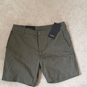 lululemon athletica Men's Khaki Shorts